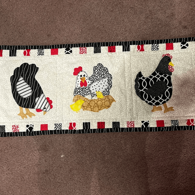 Weekend Chicken Table Runner Pattern Sewing Templates Set - With Instructions