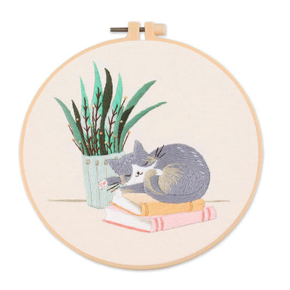 Rubbyoo Animal Embroidery Kit - The Lazy Cat