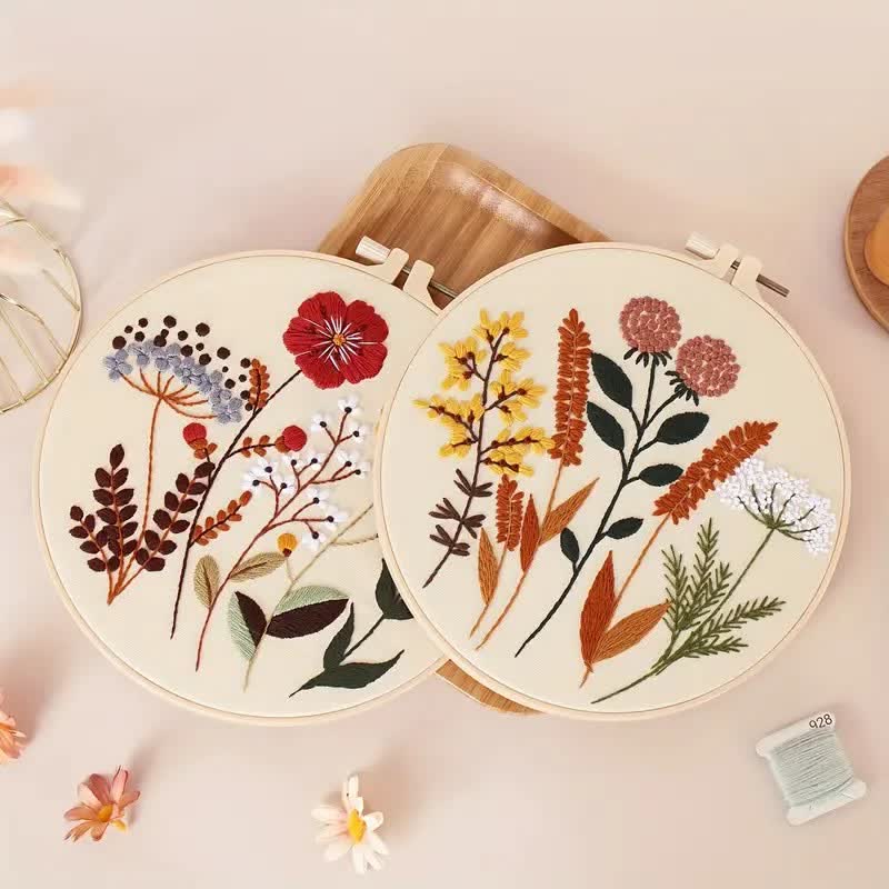 Rubbyoo Embroidery Kit - Floral Pattern