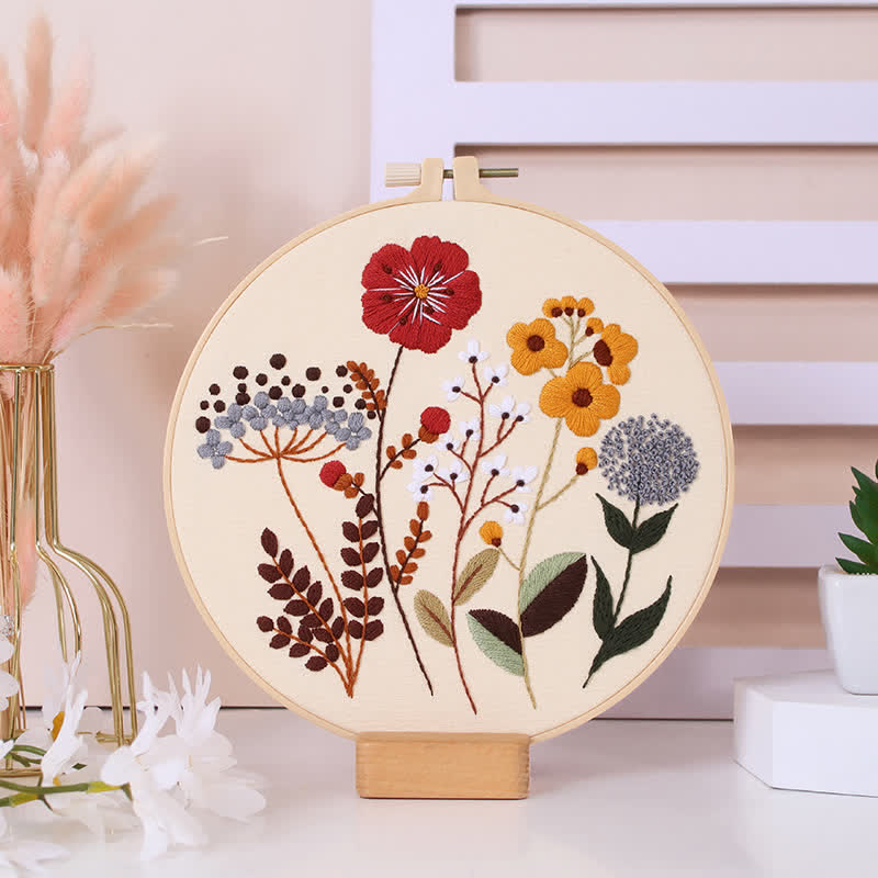 Rubbyoo Embroidery Kit - Floral Pattern