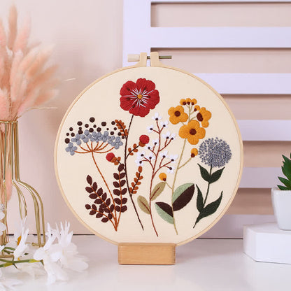 Rubbyoo Embroidery Kit - Floral Pattern