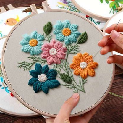 Rubbyoo Embroidery Kit - Folk Floral