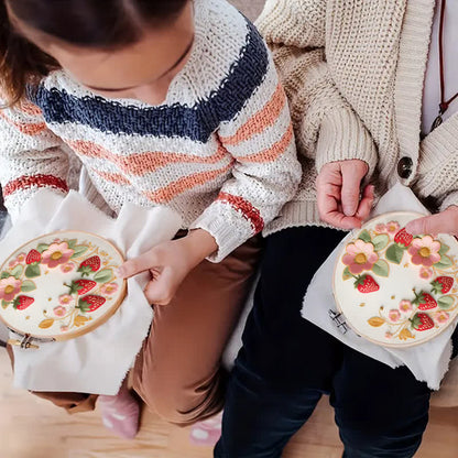 Rubbyoo Embroidery Kit - Strawberries