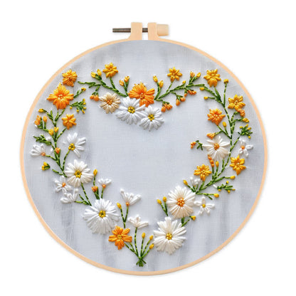 Rubbyoo Embroidery Kit - Daisy Heart