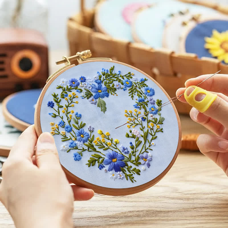 Rubbyoo Embroidery Kit - Blue Daisies