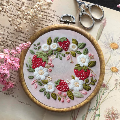 Rubbyoo Embroidery Kit - Wild Strawberry