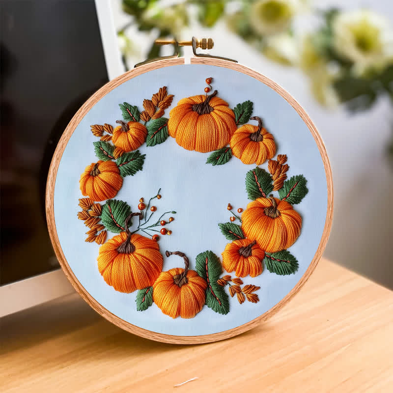 Rubbyoo Embroidery Kit - Original Pumpkin