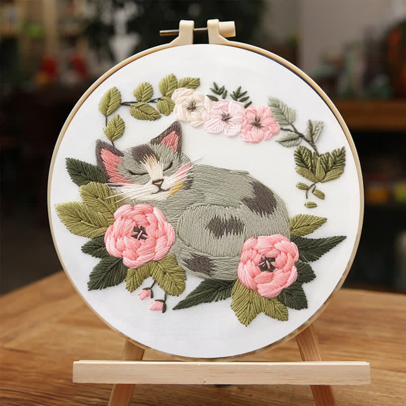 Rubbyoo Embroidery Kit - Sleeping Cat