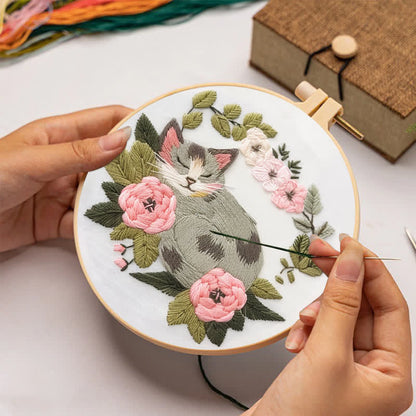 Rubbyoo Embroidery Kit - Sleeping Cat