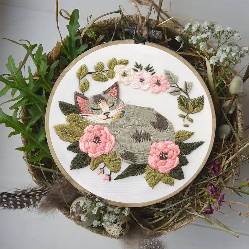 Rubbyoo Embroidery Kit - Sleeping Cat
