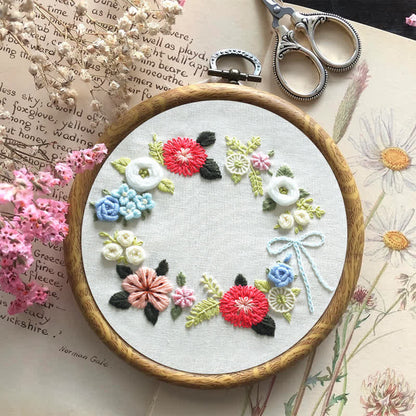 Rubbyoo Embroidery Kit - Retro Floral