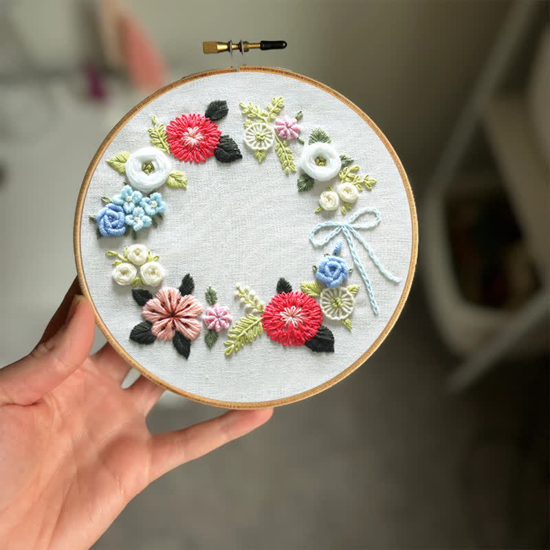 Rubbyoo Embroidery Kit - Retro Floral