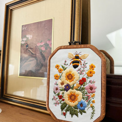 Rubbyoo Embroidery Kit-  Bee And Flowers