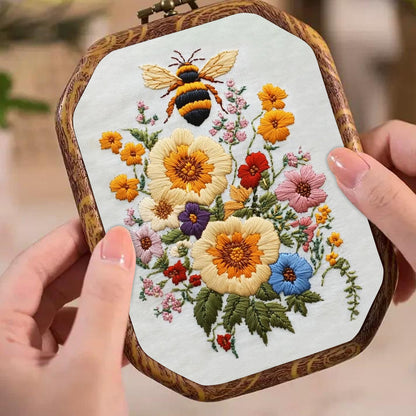 Rubbyoo Embroidery Kit-  Bee And Flowers