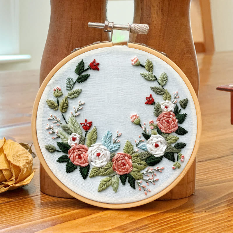 Rubbyoo Embroidery Kit- Christmas Winter Garland