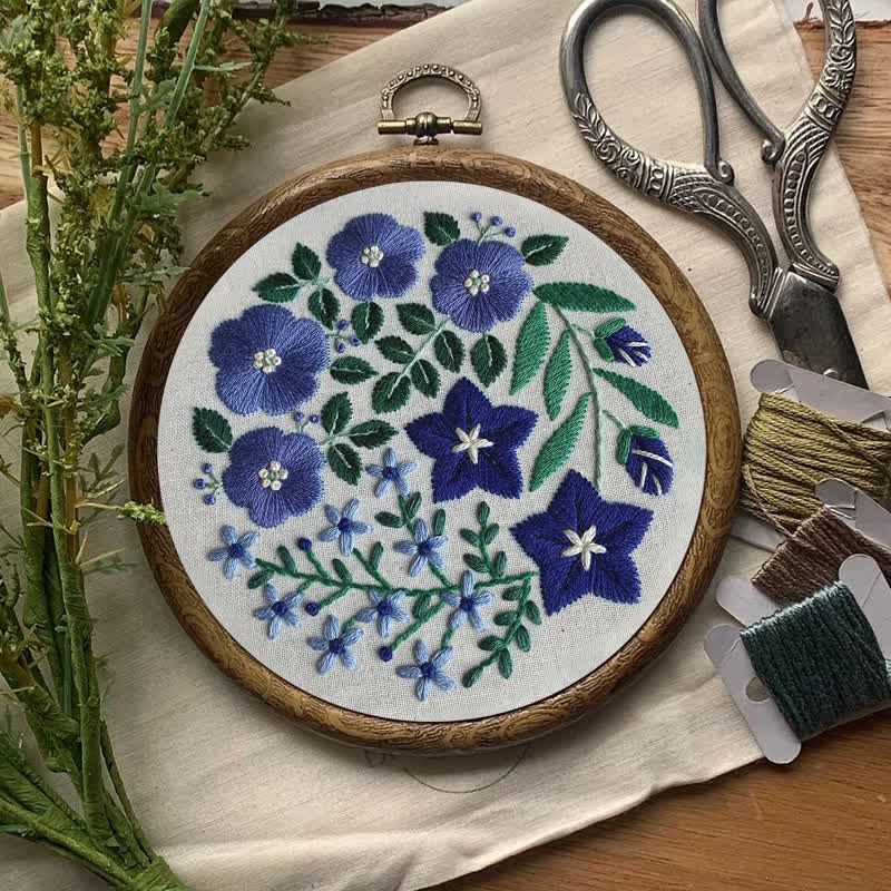 Rubbyoo Embroidery Kit - Blue Flowers