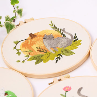 Cozy Cat Greenery - Themed DIY Embroidery Kits