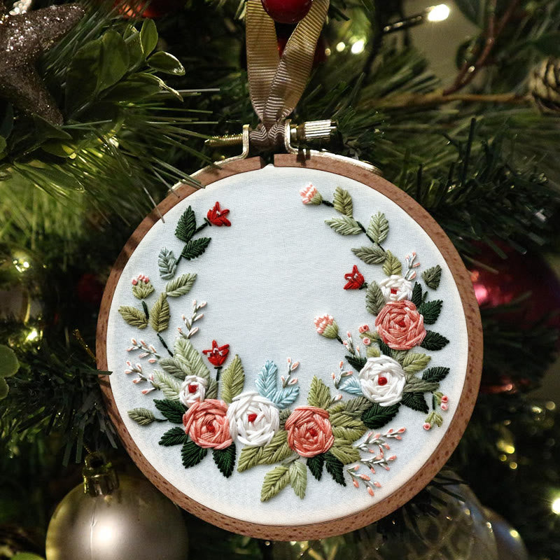 Rubbyoo Embroidery Kit- Christmas Winter Garland