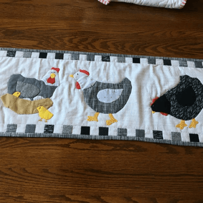 Weekend Chicken Table Runner Pattern Sewing Templates Set - With Instructions