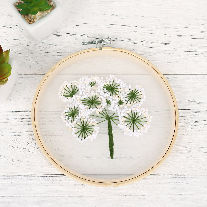 Delicate Floral Embroidery Kit: Craft Your Nature-Inspired Masterpiece