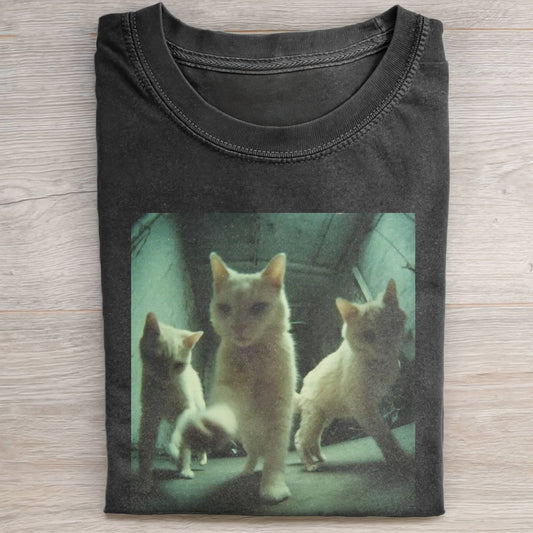 THREE CATS T-SHIRT