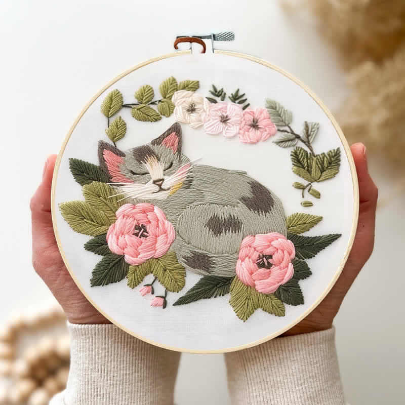 Rubbyoo Embroidery Kit - Sleeping Cat