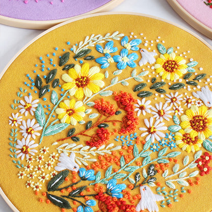 Floral Paradise Embroidery Kit: Create Your Blossoming Masterpiece