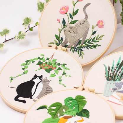 Cozy Cat Greenery - Themed DIY Embroidery Kits