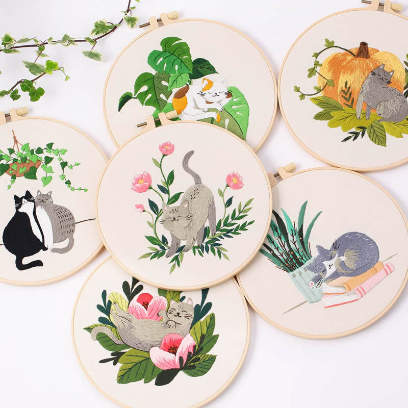 Cozy Cat Greenery - Themed DIY Embroidery Kits