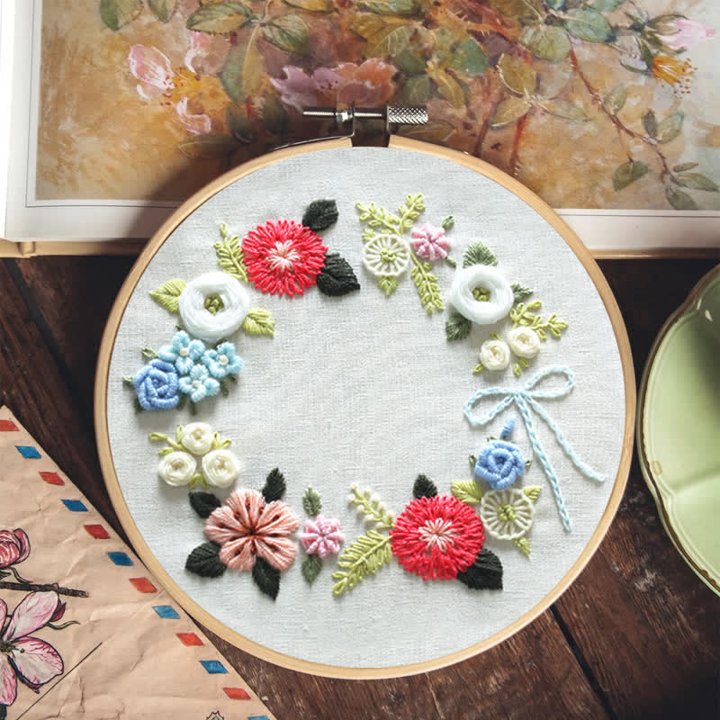 Rubbyoo Embroidery Kit - Retro Floral