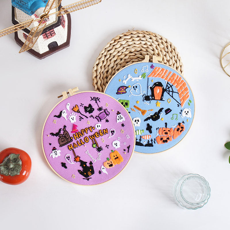 Spooky Halloween Embroidery Kit: Unleash Your Creative Spirit!