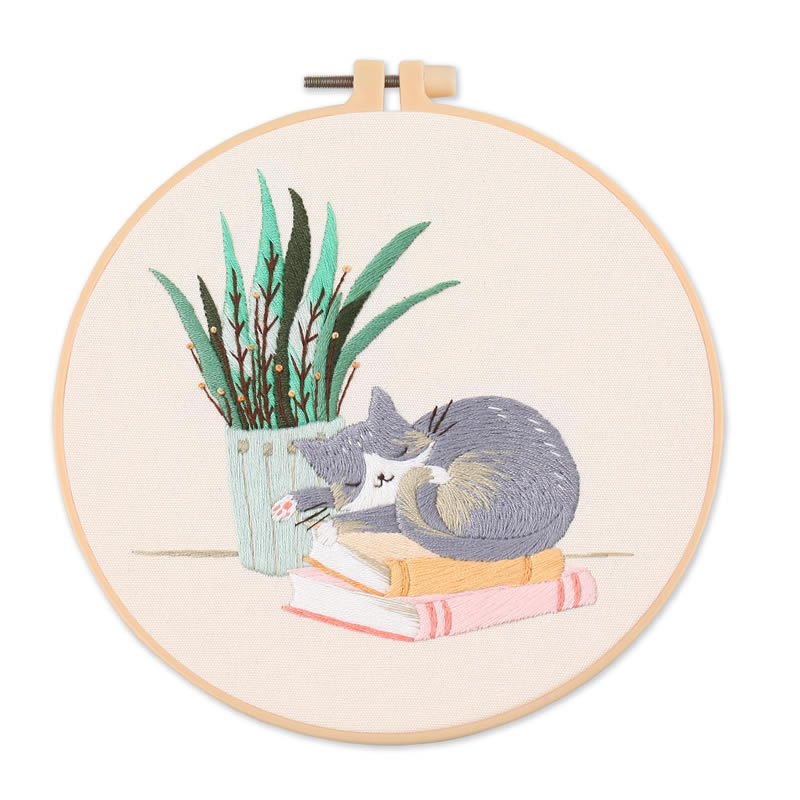 Cozy Cat Greenery - Themed DIY Embroidery Kits