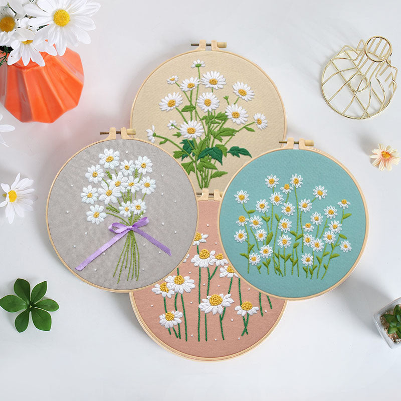 Daisy Dream Embroidery Kit