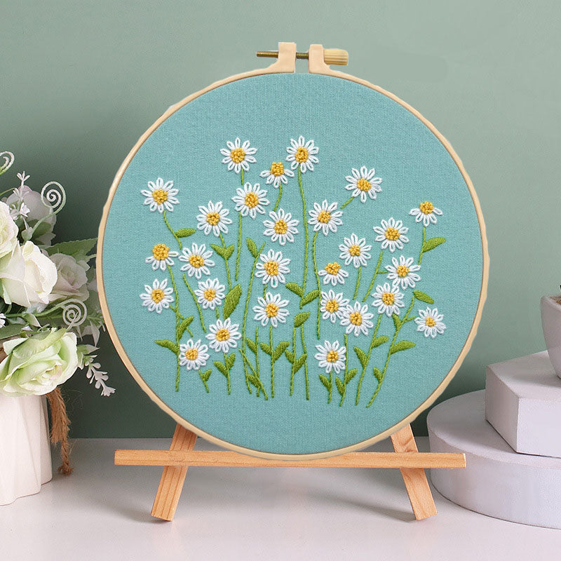 Daisy Dream Embroidery Kit