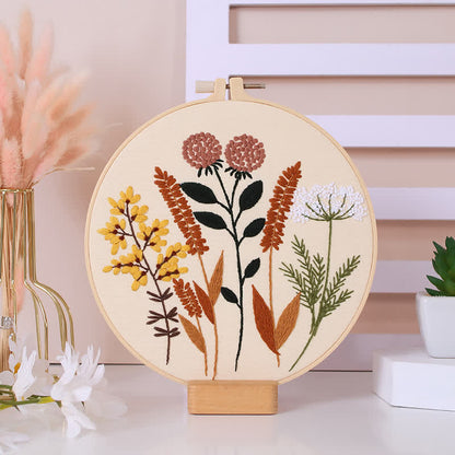 Rubbyoo Embroidery Kit - Floral Pattern