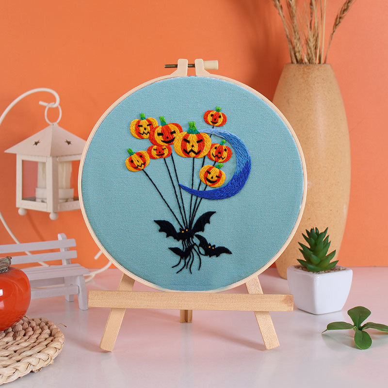 Spooky Halloween Embroidery Kit: Craft Your Spooky Masterpiece