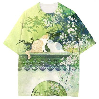 Kissing Catsl Graphic Print T-Shirt