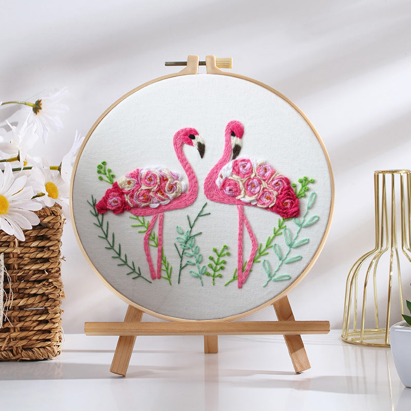 Flamingo Embroidery Kit: Craft Your Tropical-Inspired Masterpiece