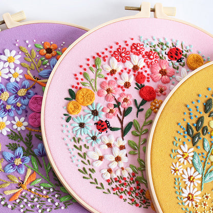 Floral Paradise Embroidery Kit: Create Your Blossoming Masterpiece