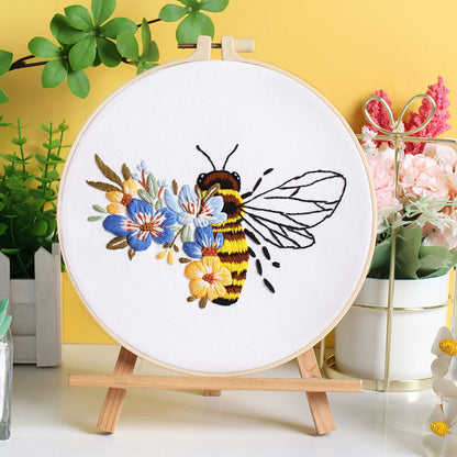 Buzzing Blooms Embroidery Kit: Craft Your Nature-Inspired Masterpiece