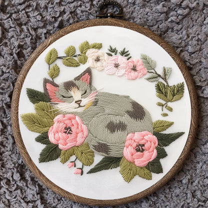 Rubbyoo Embroidery Kit - Sleeping Cat