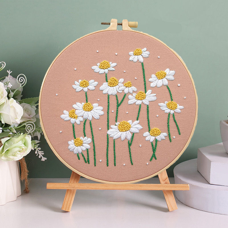 Daisy Dream Embroidery Kit