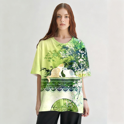Kissing Catsl Graphic Print T-Shirt